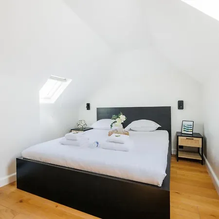 Elegant - 2br - 6p - Sentier Apartment *