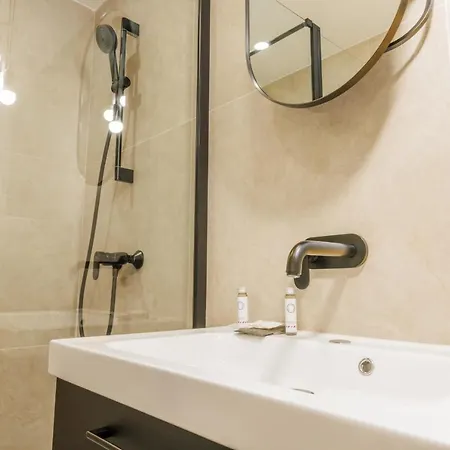 Elegant - 2br - 6p - Sentier Apartment